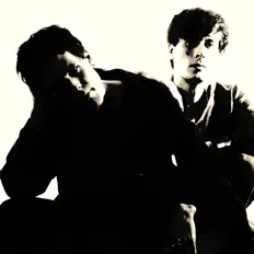 Poslechněte si interpreta Sexus, sledujte hudební videa, přečtěte si životopis, podívejte se na data turné a další informace.