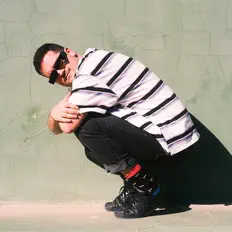 Posłuchaj wykonawcy Caro Raro, obejrzyj teledyski, przeczytaj biografię, zobacz daty tras koncertowych i nie tylko!