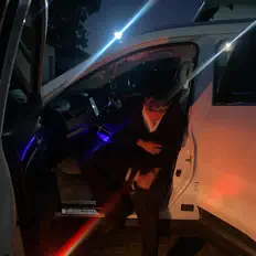 聆聽 Taytannerr、觀看音樂影片、閱讀小傳、查看巡演日期等！