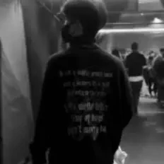 AZAHON सुनें, म्यूज़िक वीडियो देखें, बायो पढ़ें, दौरे की तारीखें और बहुत कुछ देखें!