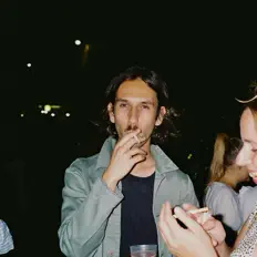 Patine을(를) 듣고, 뮤직 비디오를 보고, 약력을 읽고, 투어 일정 등을 확인하세요!