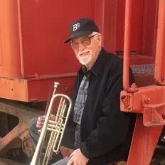 Ouve Jay Thomas, vê vídeos de música, lê a biografia, vê as datas da digressão e muito mais!