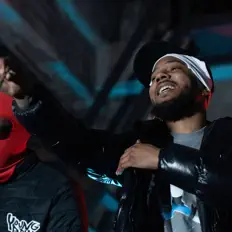 收听 YoungBTW、观看音乐视频、阅读小传、查看巡演日期等 ！