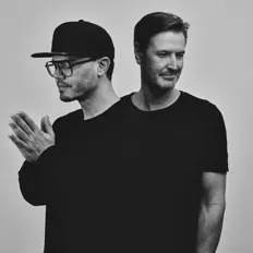 收听 HouseQuake、观看音乐视频、阅读小传、查看巡演日期等 ！