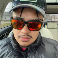 Ascolta EzmAA, guarda video musicali, leggi la biografia, vedi le date del tour & altro!