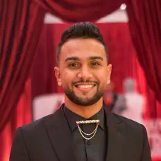 聆聽 Mostafa Abo Rawash、觀看音樂影片、閱讀小傳、查看巡演日期等！