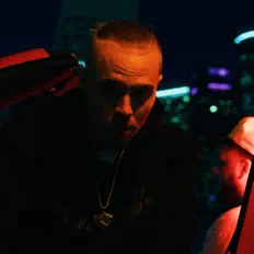 Écoutez Tafari Finn, regardez des vidéoclips, lisez la biographie, consultez les dates de tournée et plus encore !