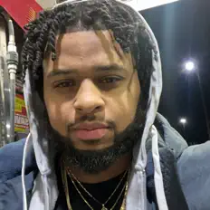 收听 Royalty Tarantino、观看音乐视频、阅读小传、查看巡演日期等 ！