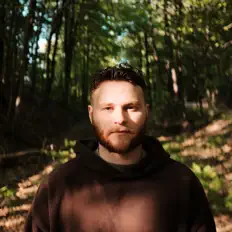 收听 Wentworth、观看音乐视频、阅读小传、查看巡演日期等 ！