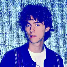 Ascolta Django!, guarda video musicali, leggi la biografia, vedi le date del tour & altro!