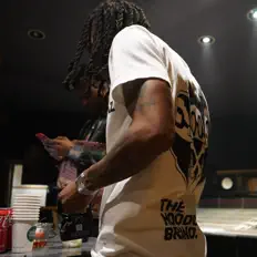 Escucha a Basikdakidd, mira vídeos musicales, lee la biografía, consulta fechas de giras y mucho más.