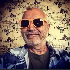 Dengarkan Nigel of tunnelmental, tonton video musik, baca bio, lihat tanggal tur & lainnya!