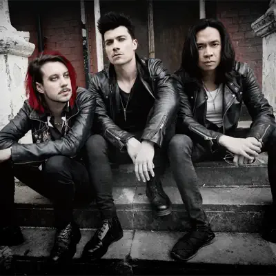 Listen to Diamond Black, watch music videos, read bio, see tour dates & more!