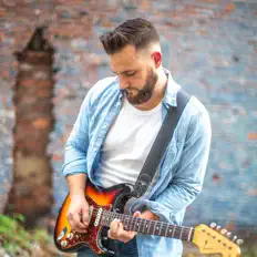 John Paul Von Arx सुनें, म्यूज़िक वीडियो देखें, बायो पढ़ें, दौरे की तारीखें और बहुत कुछ देखें!