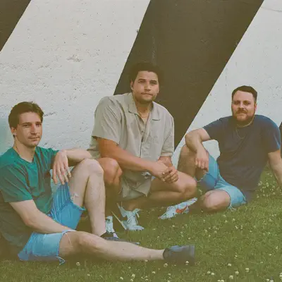 Listen to Oweda, watch music videos, read bio, see tour dates & more!