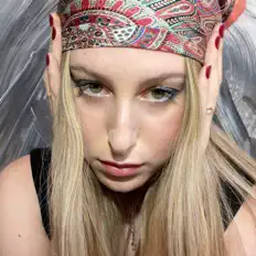 Listen to Marta G., watch music videos, read bio, see tour dates & more!