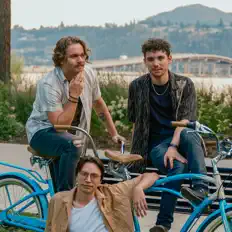 Escucha a Sad Tom and The Noodles, mira videos musicales, lee su biografía, consulta las fechas de las gira y más.