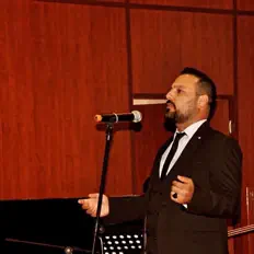 Ahmet Turhan: песни, клипы, биография, даты выступлений и многое другое.