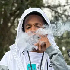 收听 RunDown6、观看音乐视频、阅读小传、查看巡演日期等 ！