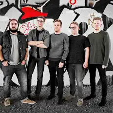 Écoutez newRealm, regardez des vidéoclips, lisez la biographie, consultez les dates de tournée et plus encore !