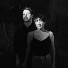 Escucha a vïc, mira vídeos musicales, lee la biografía, consulta fechas de giras y mucho más.