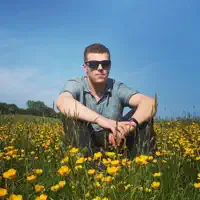 Ascolta undefined, guarda video musicali, leggi la biografia, vedi le date del tour & altro!