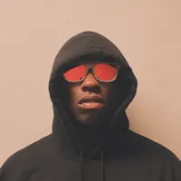 Hör dir undefined an, schau dir Musikvideos an, lies die Biografie, finde Tourdaten und mehr!