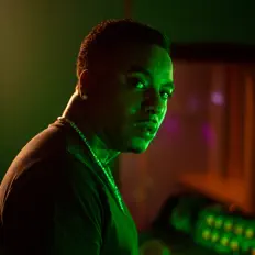 Trubを聴いたり、ミュージックビデオを鑑賞したり、経歴やツアー日程などを確認したりしましょう！