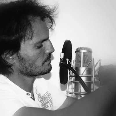 Listen to Jérémie WAGNER, watch music videos, read bio, see tour dates & more!