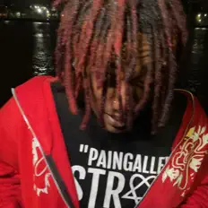 聆聽 ReccLess、觀看音樂影片、閱讀小傳、查看巡演日期等！