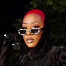 Écoutez Queen Pharao, regardez des vidéoclips, lisez la biographie, consultez les dates de tournée et plus encore !