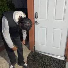 Ακούστε περιεχόμενο από lilKenzo, παρακολουθήστε μουσικά βίντεο, διαβάστε το βιογραφικό, δείτε ημερομηνίες περιοδείας, και πολλά ακόμη!