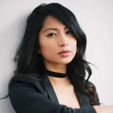 Dengarkan Clarissa Diokno, tonton video musik, baca bio, lihat tanggal tur & lainnya!