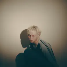 Luister naar Calvie, bekijk muziekvideo's, lees de bio, bekijk de tourdata, en meer!