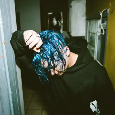 Ascolta E-Stro, guarda video musicali, leggi la biografia, vedi le date del tour & altro!