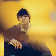 收听 meiyo、观看音乐视频、阅读小传、查看巡演日期等 ！