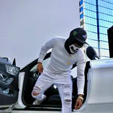 Escucha a Lil Fadeaway, mira vídeos musicales, lee la biografía, consulta fechas de giras y mucho más.