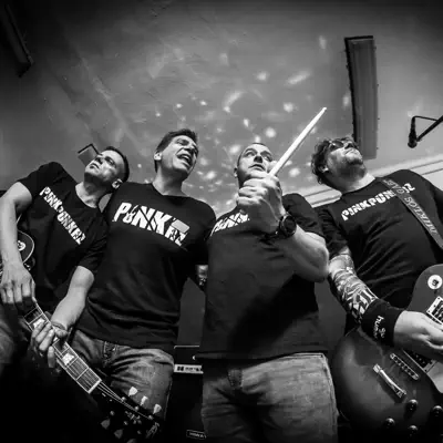Listen to Pinkpunkrz, watch music videos, read bio, see tour dates & more!