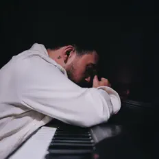 Écoutez Bertin Yıldız, regardez des vidéoclips, lisez la biographie, consultez les dates de tournée et plus encore !