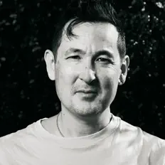 Ascolta Jon Redfern, guarda video musicali, leggi la biografia, vedi le date del tour & altro!