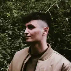 Écoutez Chenz, regardez des vidéoclips, lisez la biographie, consultez les dates de tournée et plus encore !