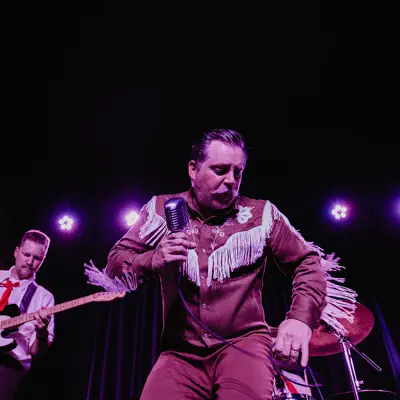 Listen to Weepin' Dave and the Diamond Boys, watch music videos, read bio, see tour dates & more!