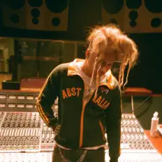 Listen to st4r, watch music videos, read bio, see tour dates & more!