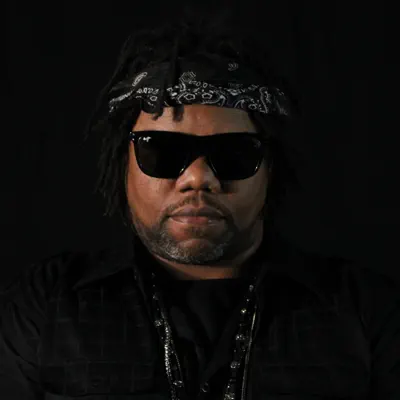 Listen to Pizzo, watch music videos, read bio, see tour dates & more!