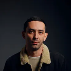 Luister naar Dj Nariman, bekijk muziekvideo's, lees de bio, bekijk de tourdata, en meer!