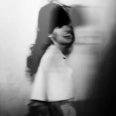 收听 Lilian Hak、观看音乐视频、阅读小传、查看巡演日期等 ！