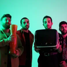 Poslechněte si interpreta Bear's Towers, sledujte hudební videa, přečtěte si životopis, podívejte se na data turné a další informace.