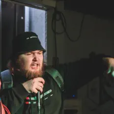 Escucha a krivas, mira vídeos musicales, lee la biografía, consulta fechas de giras y mucho más.