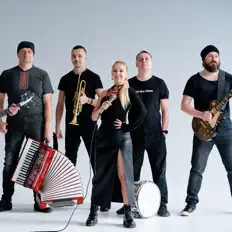 Escucha a DrymbaDaDzyga, mira videos musicales, lee su biografía, consulta las fechas de las gira y más.