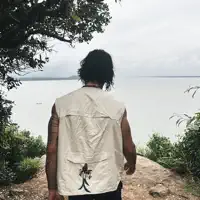 undefined सुनें, म्यूज़िक वीडियो देखें, बायो पढ़ें, दौरे की तारीखें और बहुत कुछ देखें!